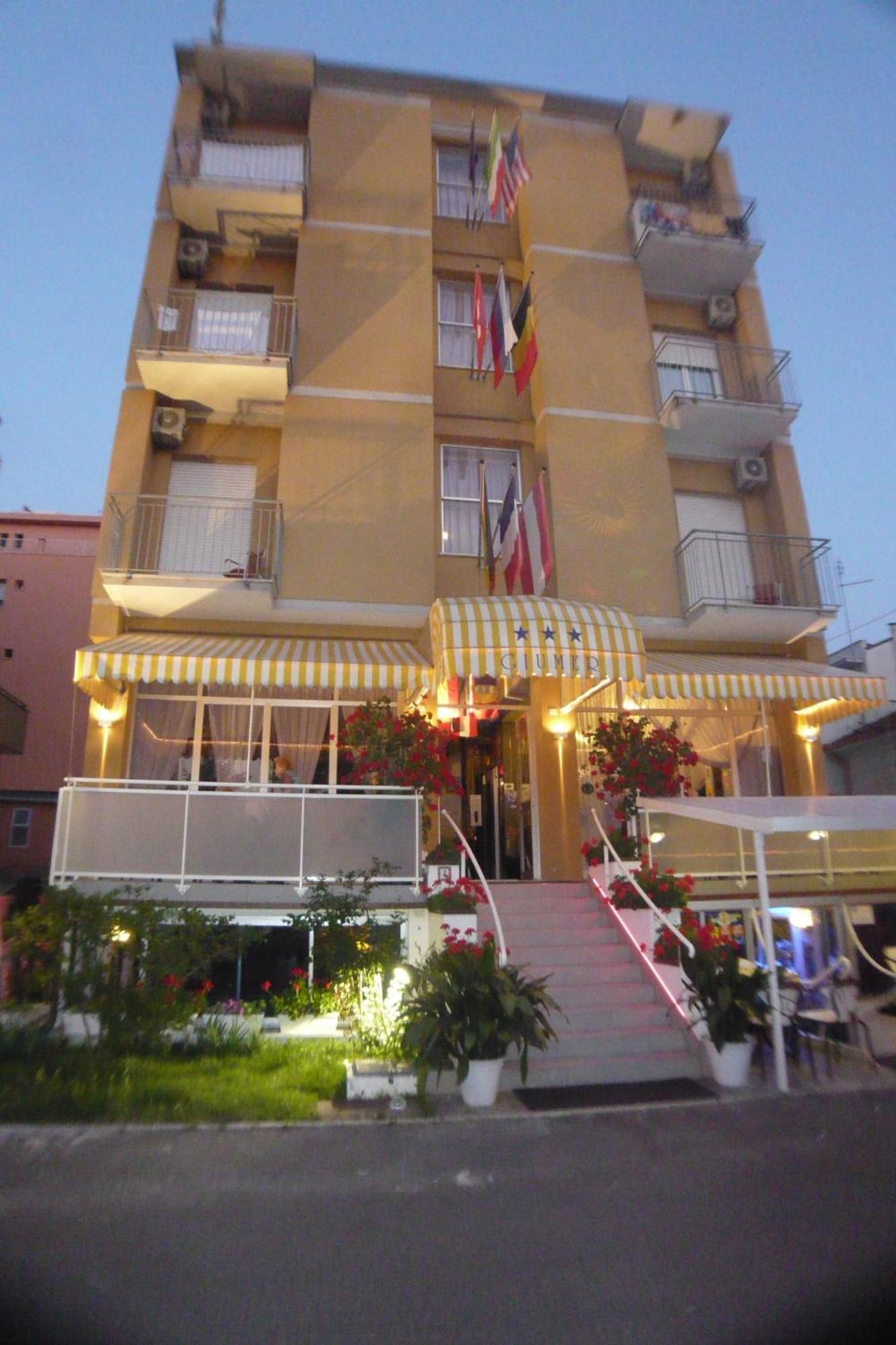 Hotel Giumer Rimini Exterior foto